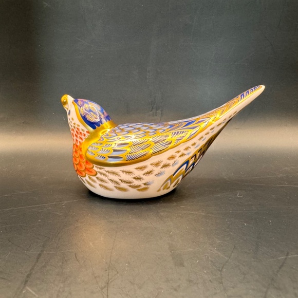 Royal Crown Derby "Bluebird" paperweight signed by Hugh Gibson with gold stopper - Picture 6 of 14